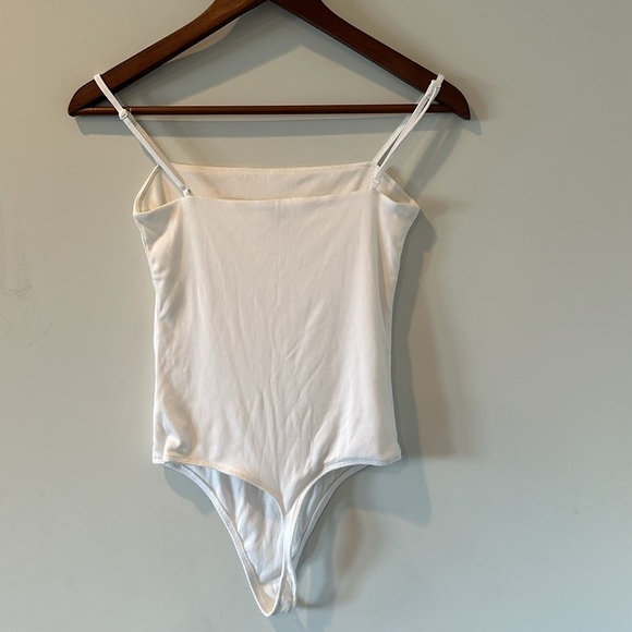 Aritzia Sunday Best Camille bodysuit white size small - Picture 5 of 8